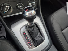 Cargar imagen en el visor de la galería, Audi Q3 Modelo 2018
