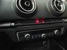 Cargar imagen en el visor de la galería, Audi A3 Sportback Modelo 2020
