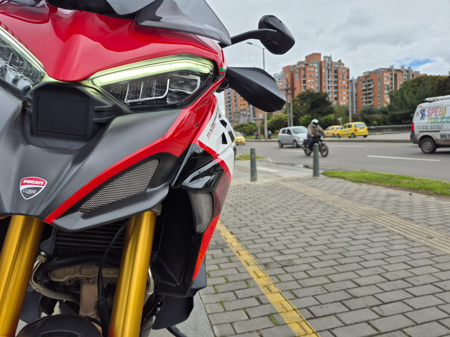 Ducati Multistrada V4 Pikes peak Modelo 2022