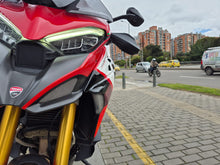 Cargar imagen en el visor de la galería, Ducati Multistrada V4 Pikes peak Modelo 2022
