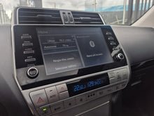 Cargar imagen en el visor de la galería, Toyota Prado TXL Modelo 2024

