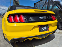 Cargar imagen en el visor de la galería, Ford Mustang Modelo 2017
