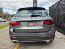 Cargar imagen en el visor de la galería, Mercedes-Benz Glc 300 e 4matic Modelo 2022
