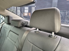 Cargar imagen en el visor de la galería, BMW 530I Modelo 2021
