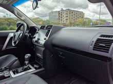 Cargar imagen en el visor de la galería, Toyota Prado TXL Modelo 2024
