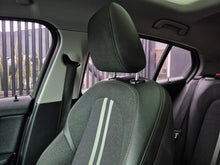 Cargar imagen en el visor de la galería, Bmw 118I Modelo 2020
