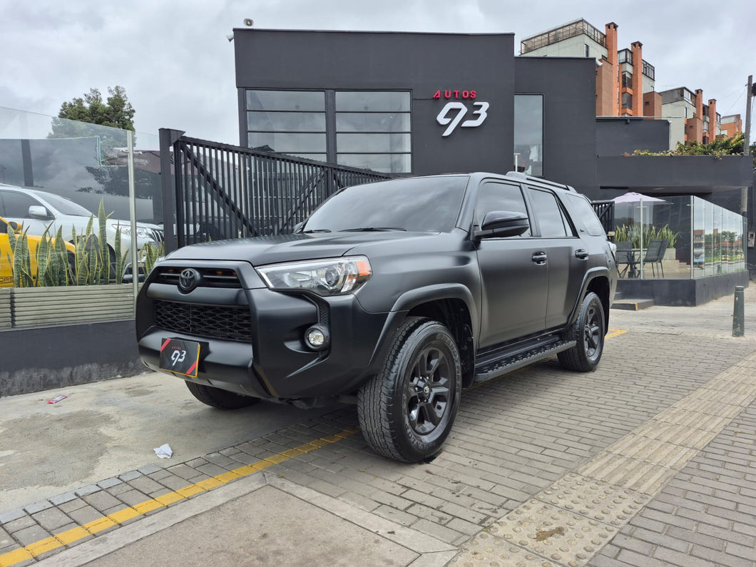 Toyota 4Runner SR5 Modelo 2023