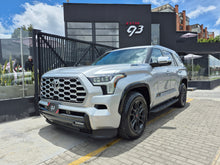 Cargar imagen en el visor de la galería, Toyota Sequoia 1794 TRD Modelo 2026
