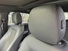 Cargar imagen en el visor de la galería, Mercedes-Benz A200 Modelo 2019
