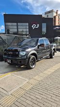 Cargar imagen en el visor de la galería, Ford F-150 Modelo 2010
