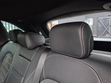 Cargar imagen en el visor de la galería, Mercedes-Benz GLC 300 E 4Matic Modelo 2022

