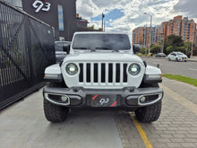 Cargar imagen en el visor de la galería, Jeep Wrangler Sahara Modelo 2023
