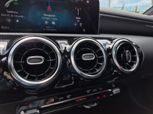 Cargar imagen en el visor de la galería, Mercedes-Benz A200 Modelo 2019
