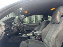 Cargar imagen en el visor de la galería, BMW M240i Coupé

