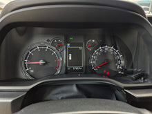 Cargar imagen en el visor de la galería, Toyota 4Runner Modelo 2021
