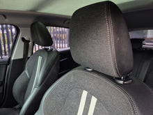 Cargar imagen en el visor de la galería, Bmw 118I Modelo 2020
