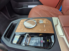 Cargar imagen en el visor de la galería, BMW IX XDRIVE40 Modelo 2022
