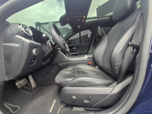 Cargar imagen en el visor de la galería, Mercedes-Benz C200 Modelo 2022
