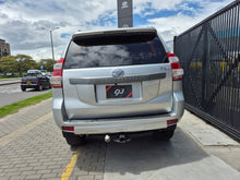 Cargar imagen en el visor de la galería, Toyota Prado TXL Modelo 2015
