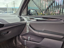 Cargar imagen en el visor de la galería, BMW IX3 M SPORT Modelo 2022
