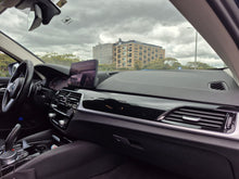 Cargar imagen en el visor de la galería, BMW 530I Modelo 2021
