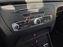 Cargar imagen en el visor de la galería, Audi Q3 Modelo 2018
