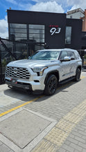 Cargar imagen en el visor de la galería, Toyota Sequoia 1794 TRD Modelo 2026
