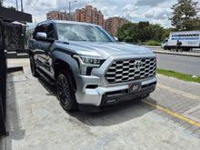 Cargar imagen en el visor de la galería, Toyota Sequoia 1794 TRD Modelo 2026
