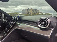 Cargar imagen en el visor de la galería, Mercedes-Benz C200 Modelo 2022
