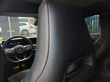 Cargar imagen en el visor de la galería, Mercedes-Benz CLA 180 Modelo 2022
